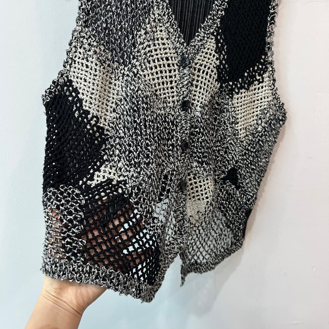 블랙그레이 패턴 크로셰 베스트 상품이미지5