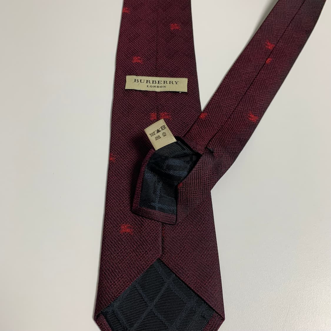 버버리(BURBERRY) 모노그램 신형라벨 명품넥타이 최상급 기마병로고 상품이미지7