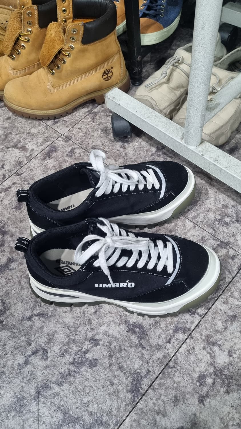 엄브로 (umbro) uk8(270) 굽높이 슈즈 남성용 신발 상품이미지2