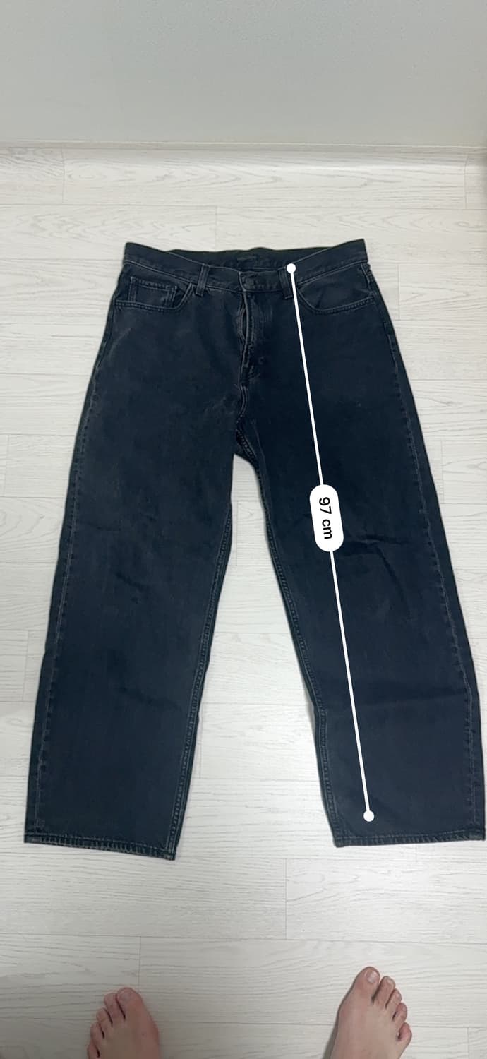 유니클로 와이드 스트레이트 진 33 사이즈 블랙 상품이미지4