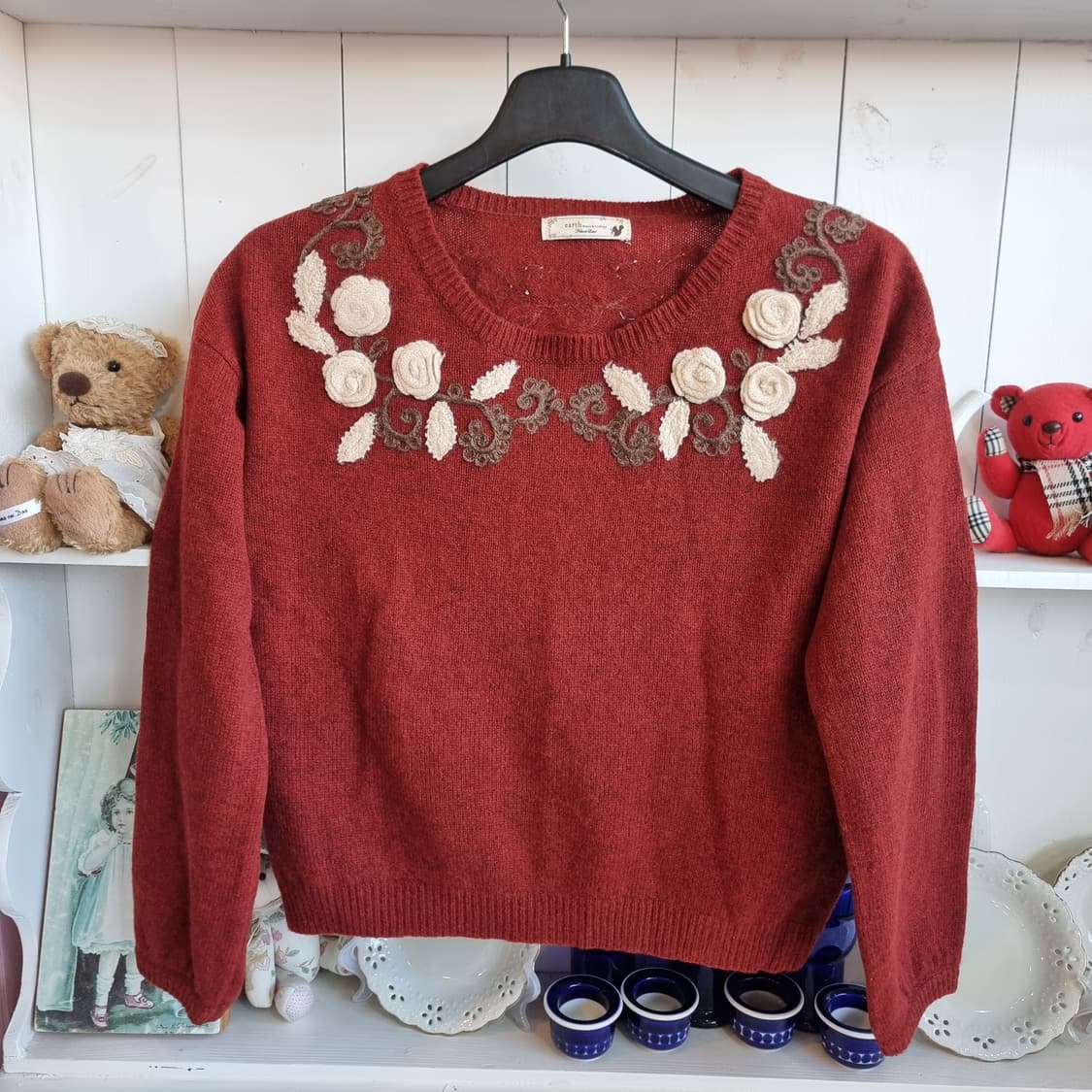 Earth music&ecology 꽃 자수 니트 상품이미지1