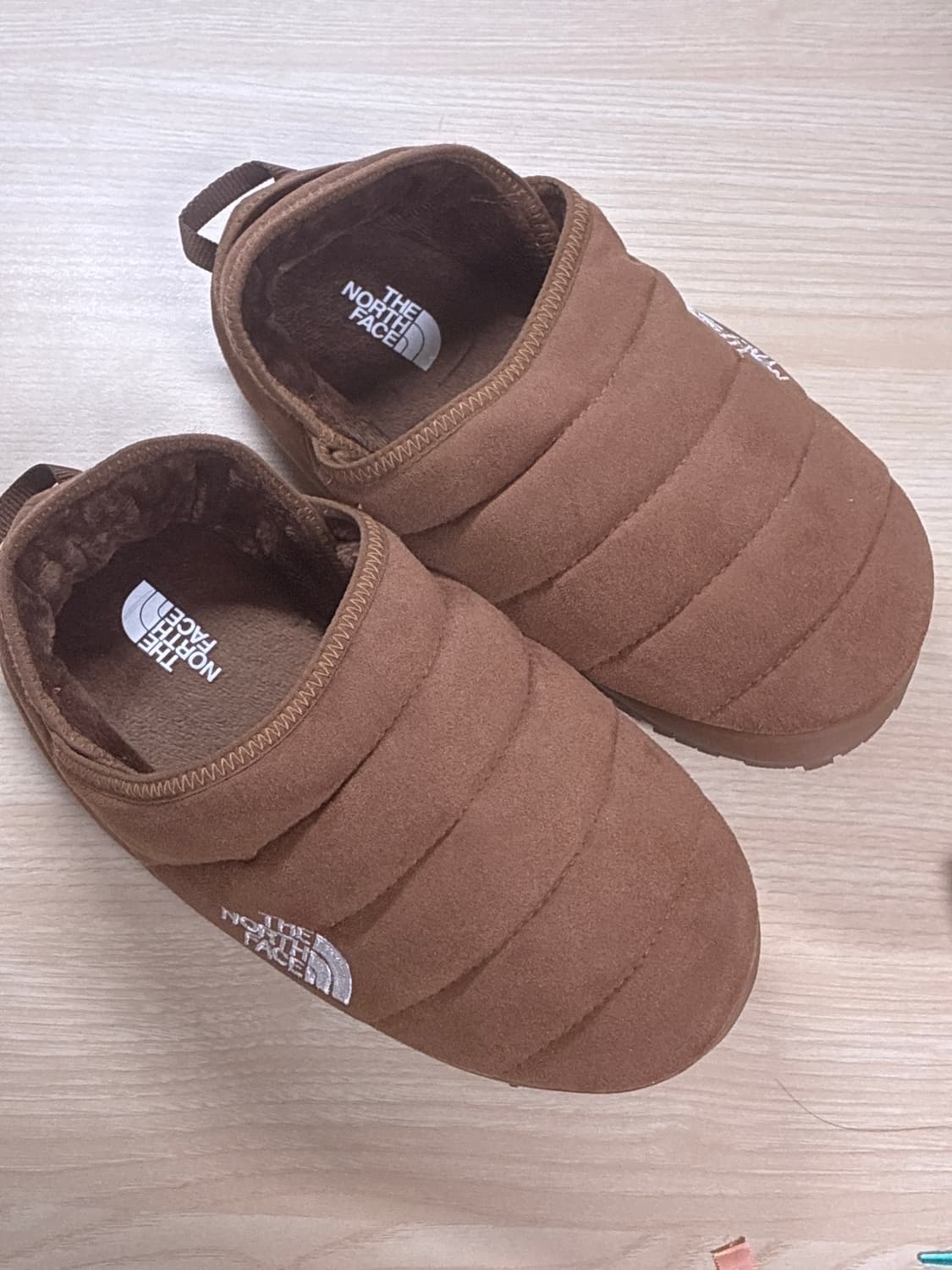 노스페이스 눕시 뮬 스웨이드 카멜 230 상품이미지4