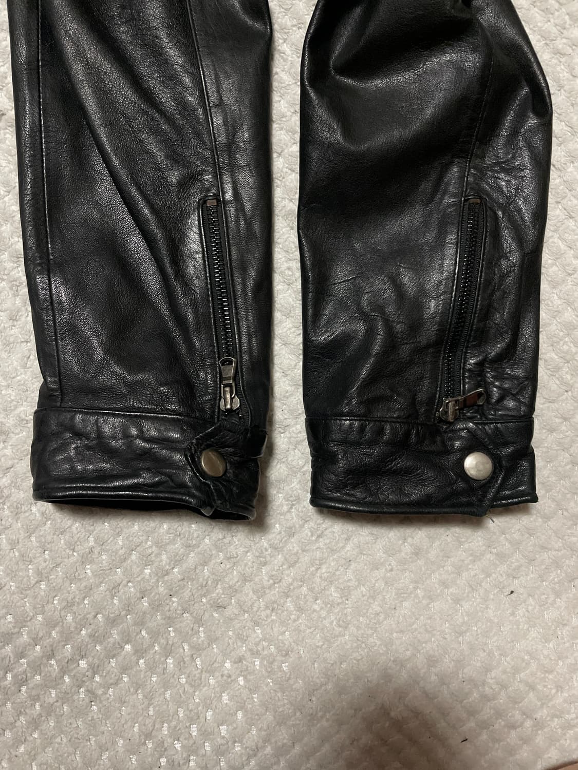 웨스턴 무드 램스킨 양가죽 절개 포켓 레더 자켓 상품이미지7