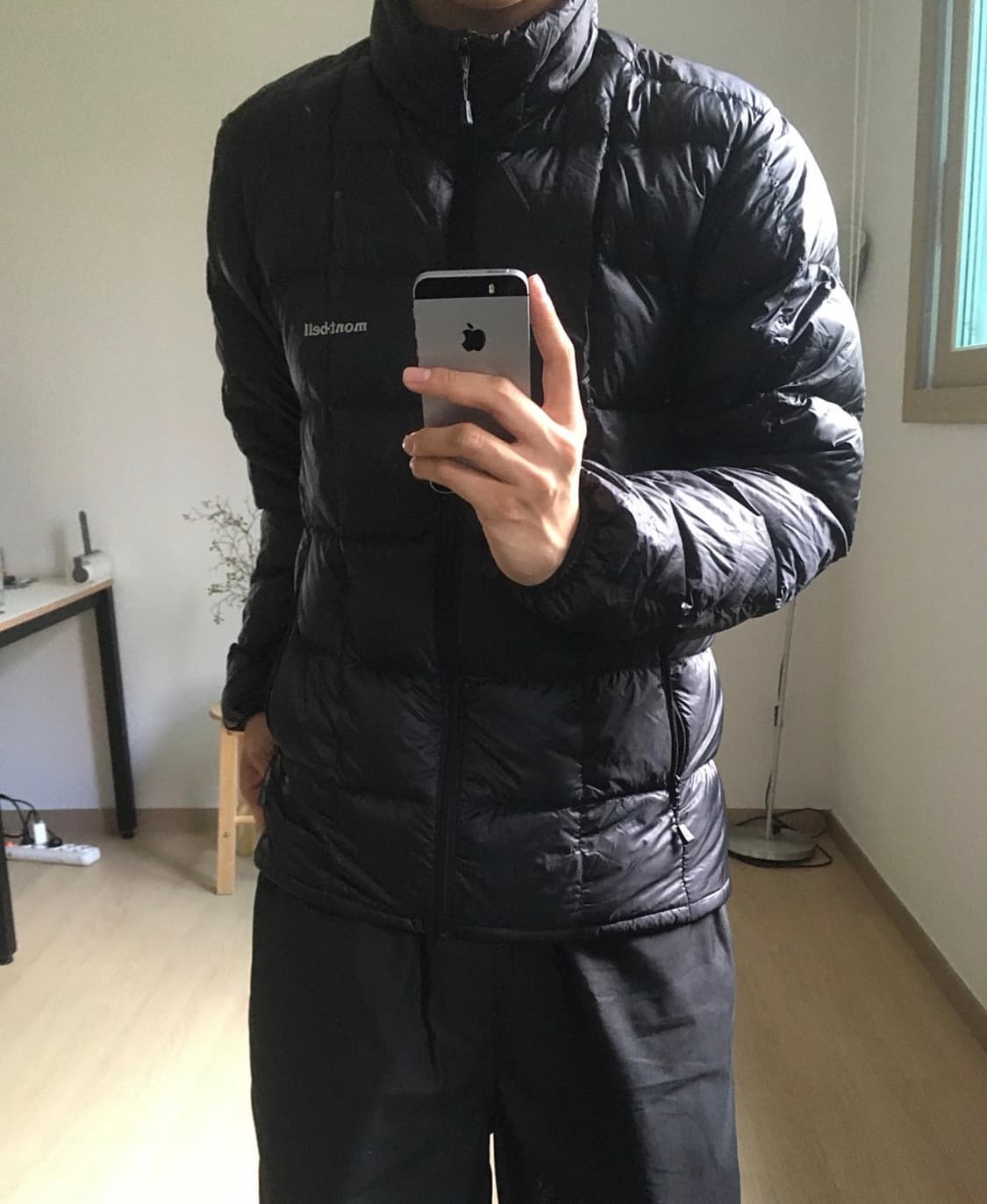 몽벨 경량패딩 상품이미지1