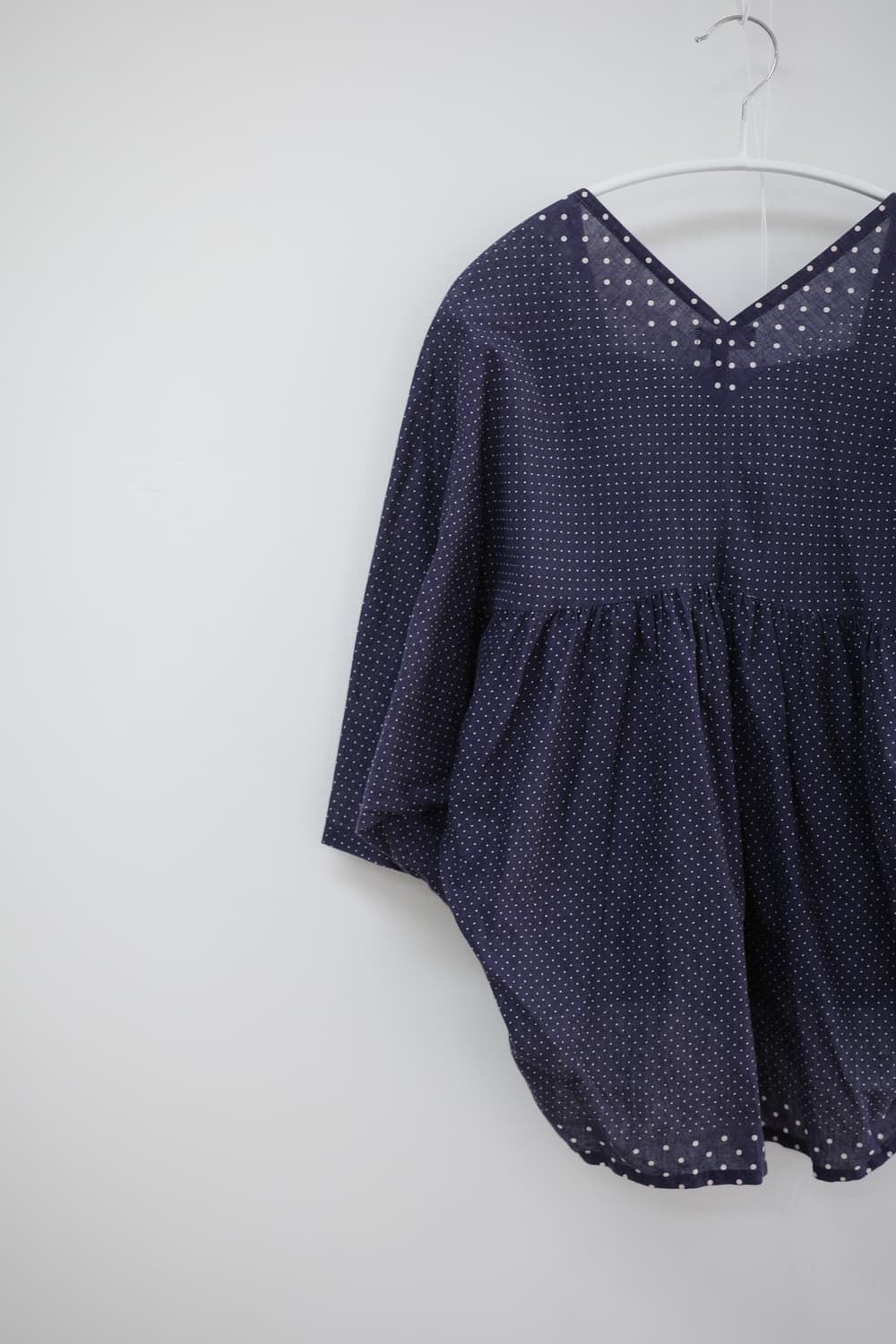 Mayme navy dot square blouse 상품이미지4