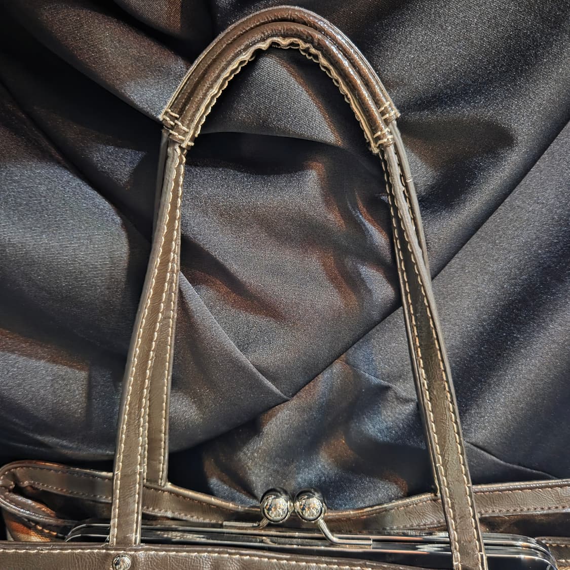 코치 시그니쳐 숄더백 토트백 상품이미지4