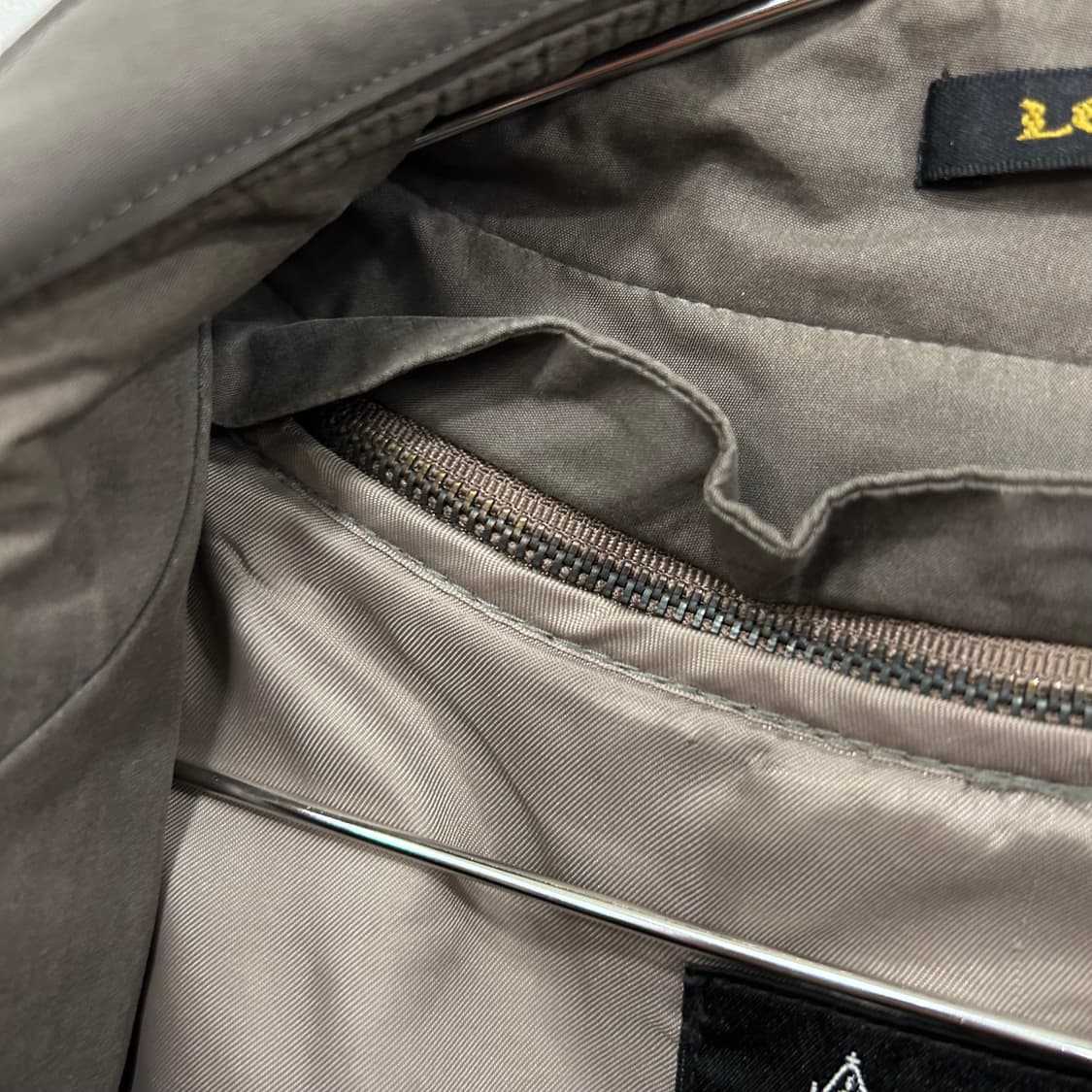 런던포그 이너탈착 래글런 히든버튼 트렌치코트 상품이미지4