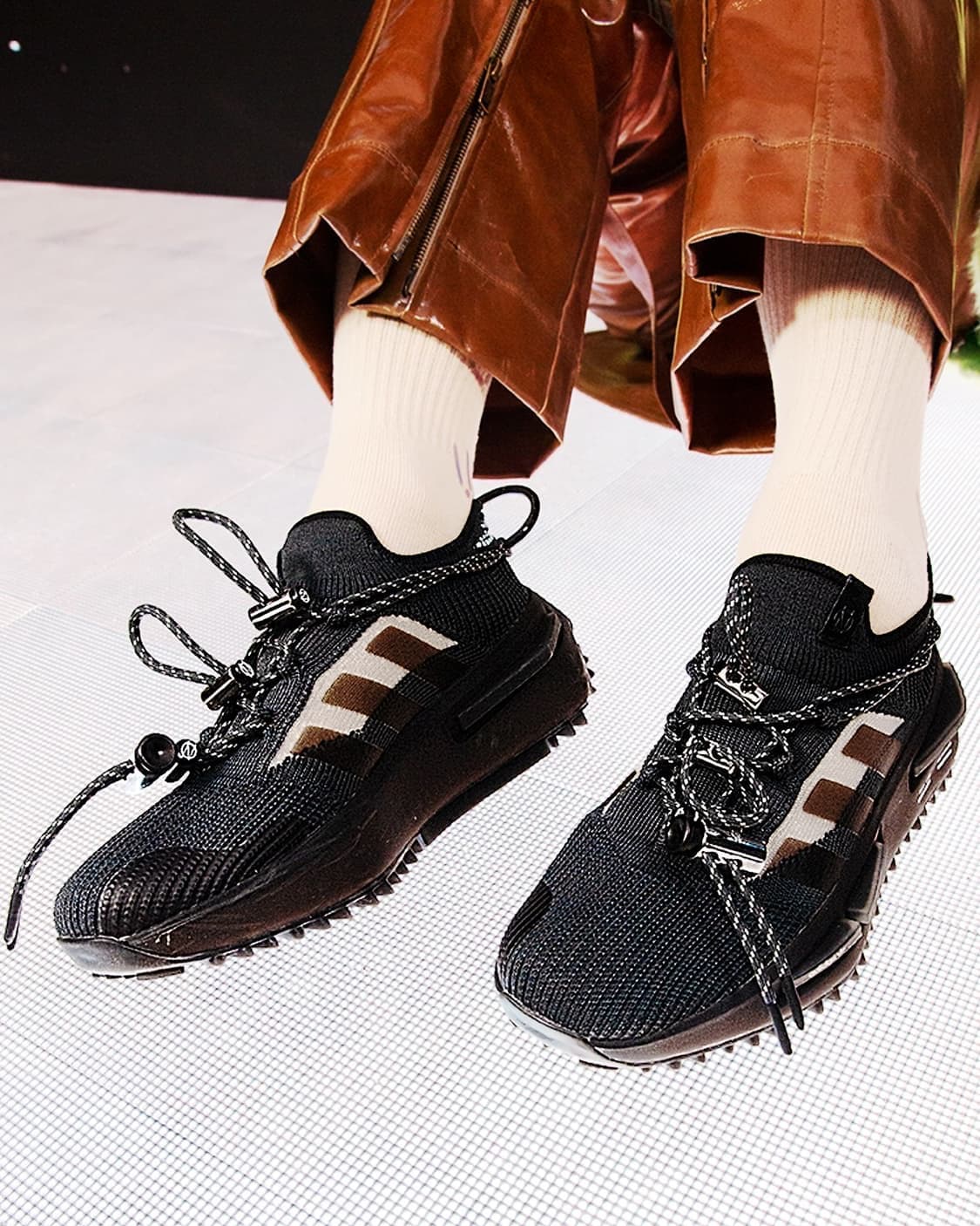 아디다스 x 바조우 NMD S1 카본 코어 블랙 상품이미지2