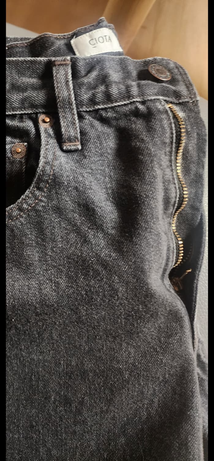 [50%]CIOTA 뉴테이퍼드 미디엄블랙 34 상품이미지2