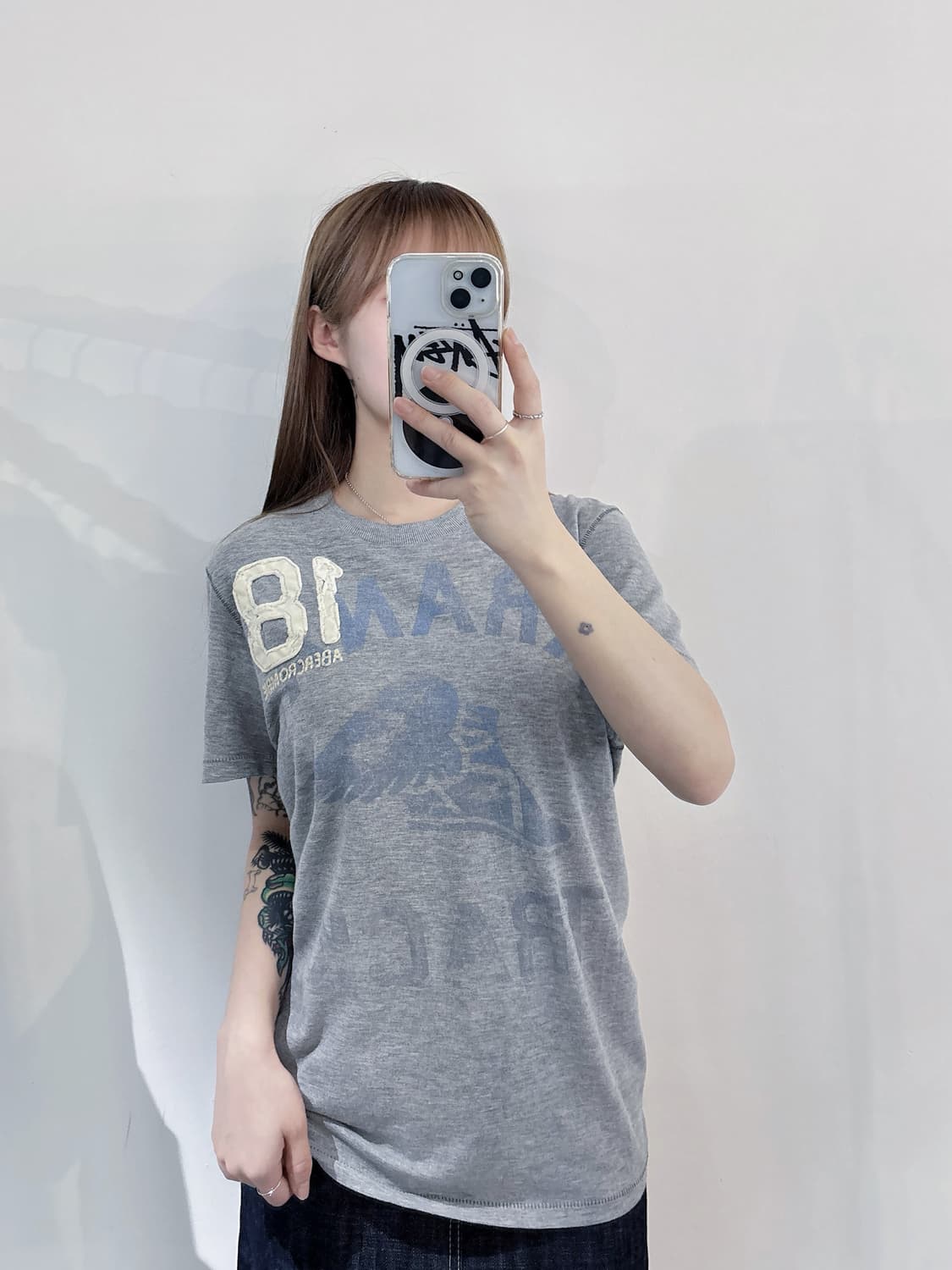 아베크롬비 그레이 반팔 상품이미지2