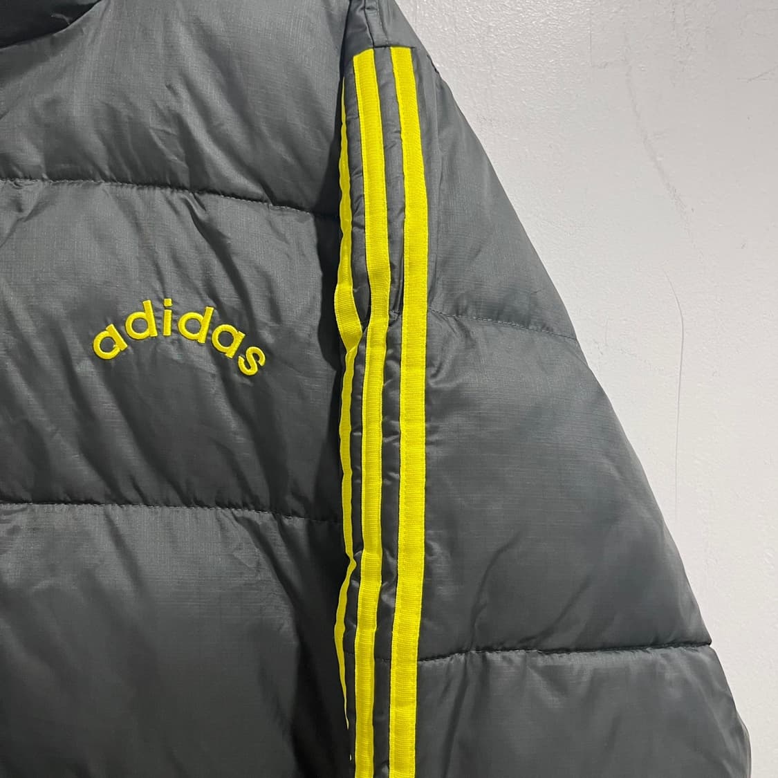 아디다스 y2k 올드스쿨 패딩 상품이미지9