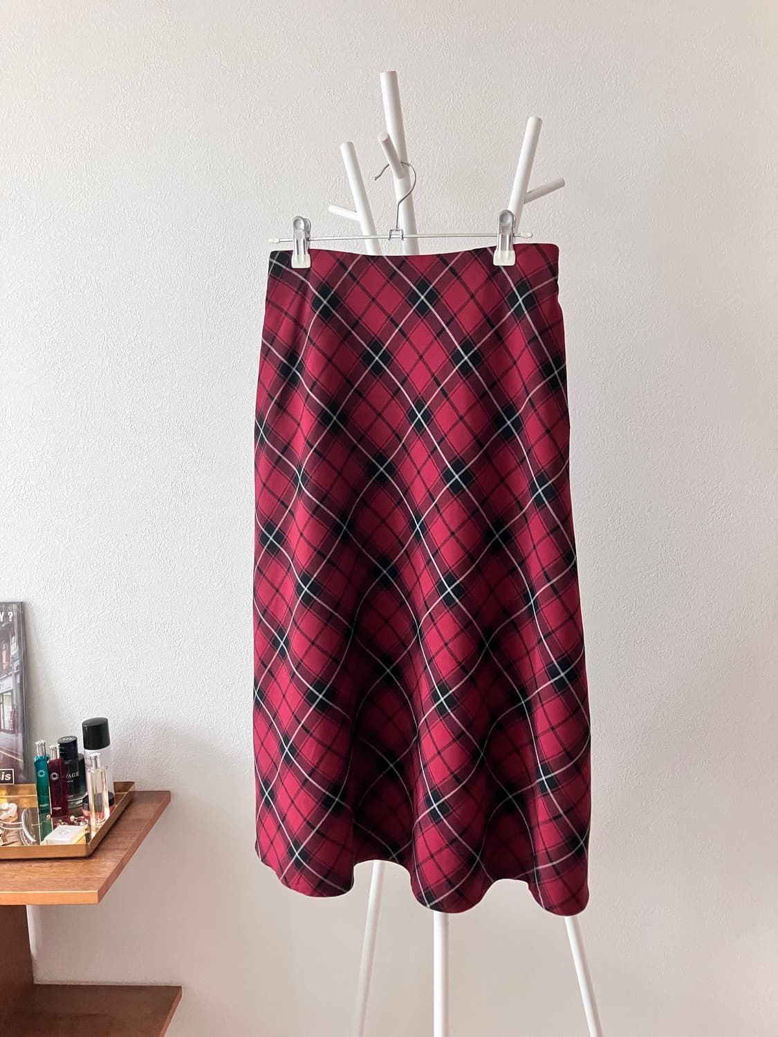 유니클로 일본판 레드체크무늬 플레어 스커트 A라인스커트 상품이미지1