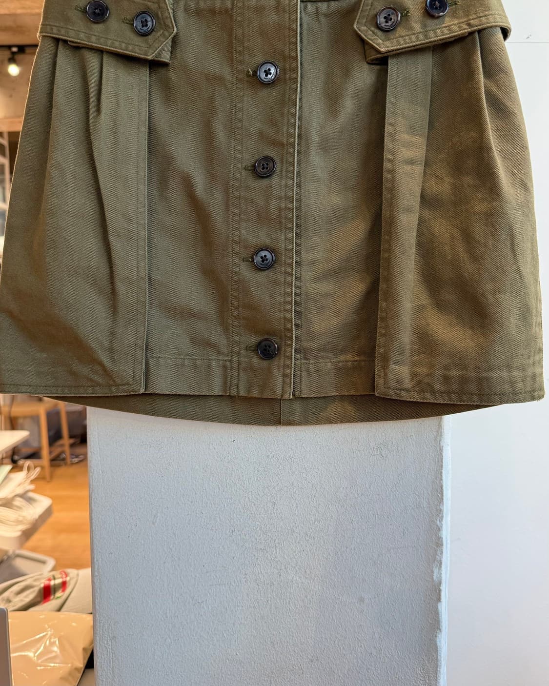 생로랑 카키 버튼 밴딩 미니스커트 상품이미지4