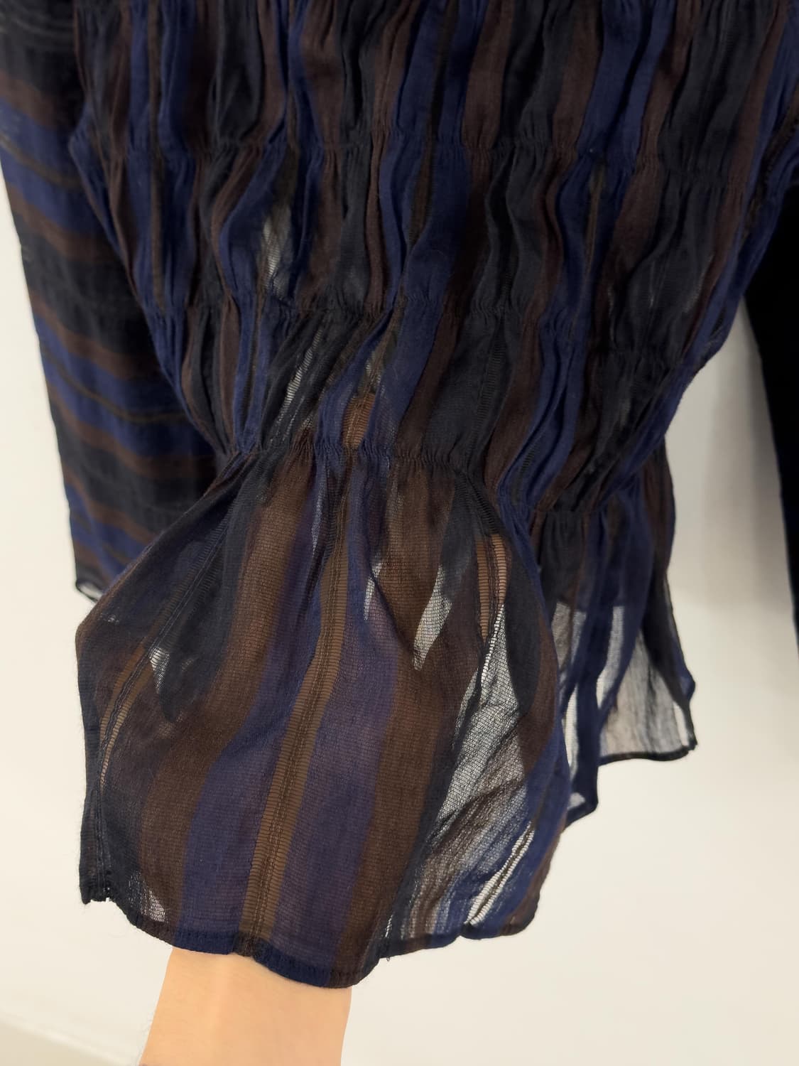 히로코 코시노 셔링 블라우스 상품이미지5