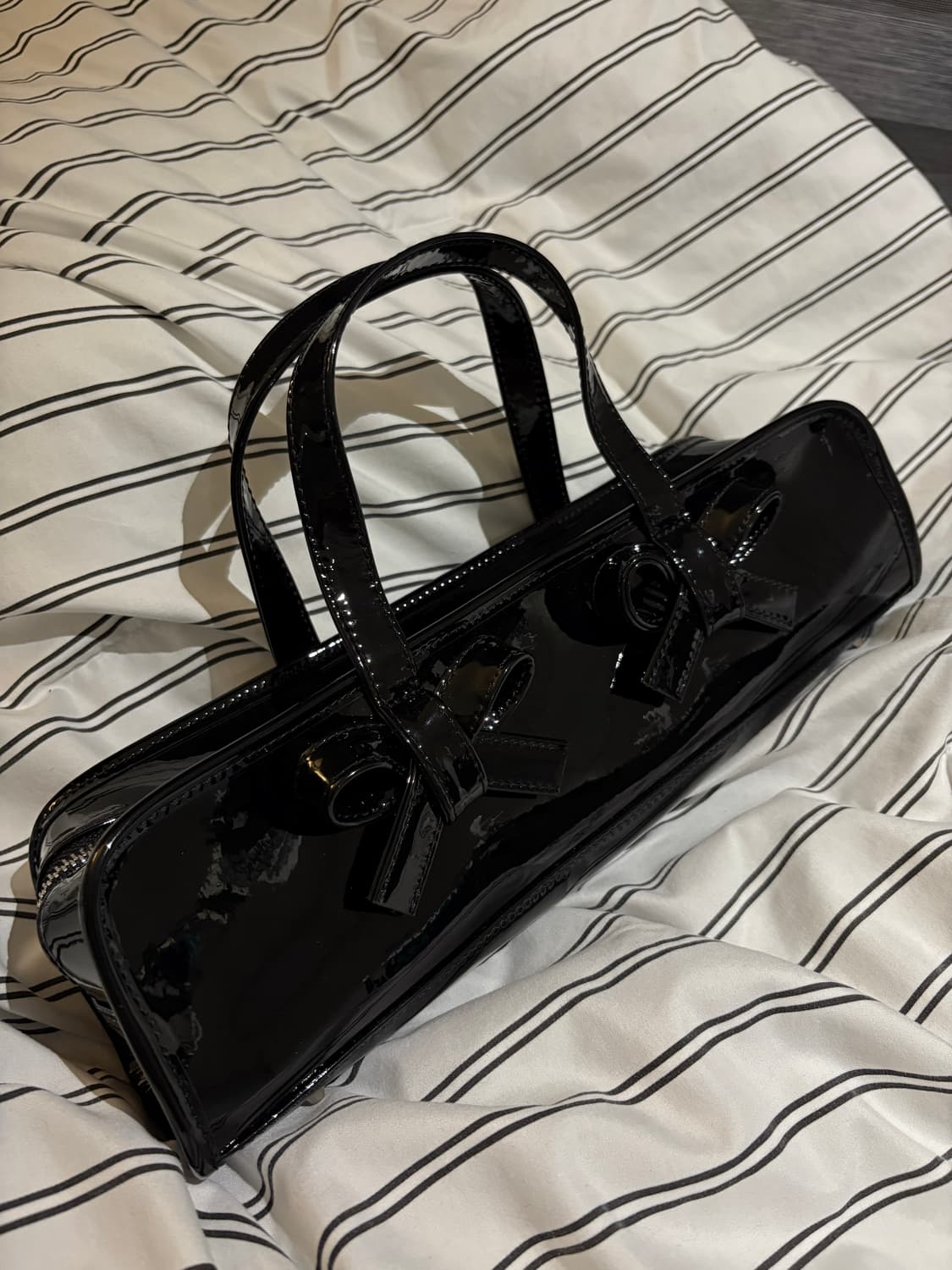 꼼데가르송 에나멜 리본백 상품이미지7