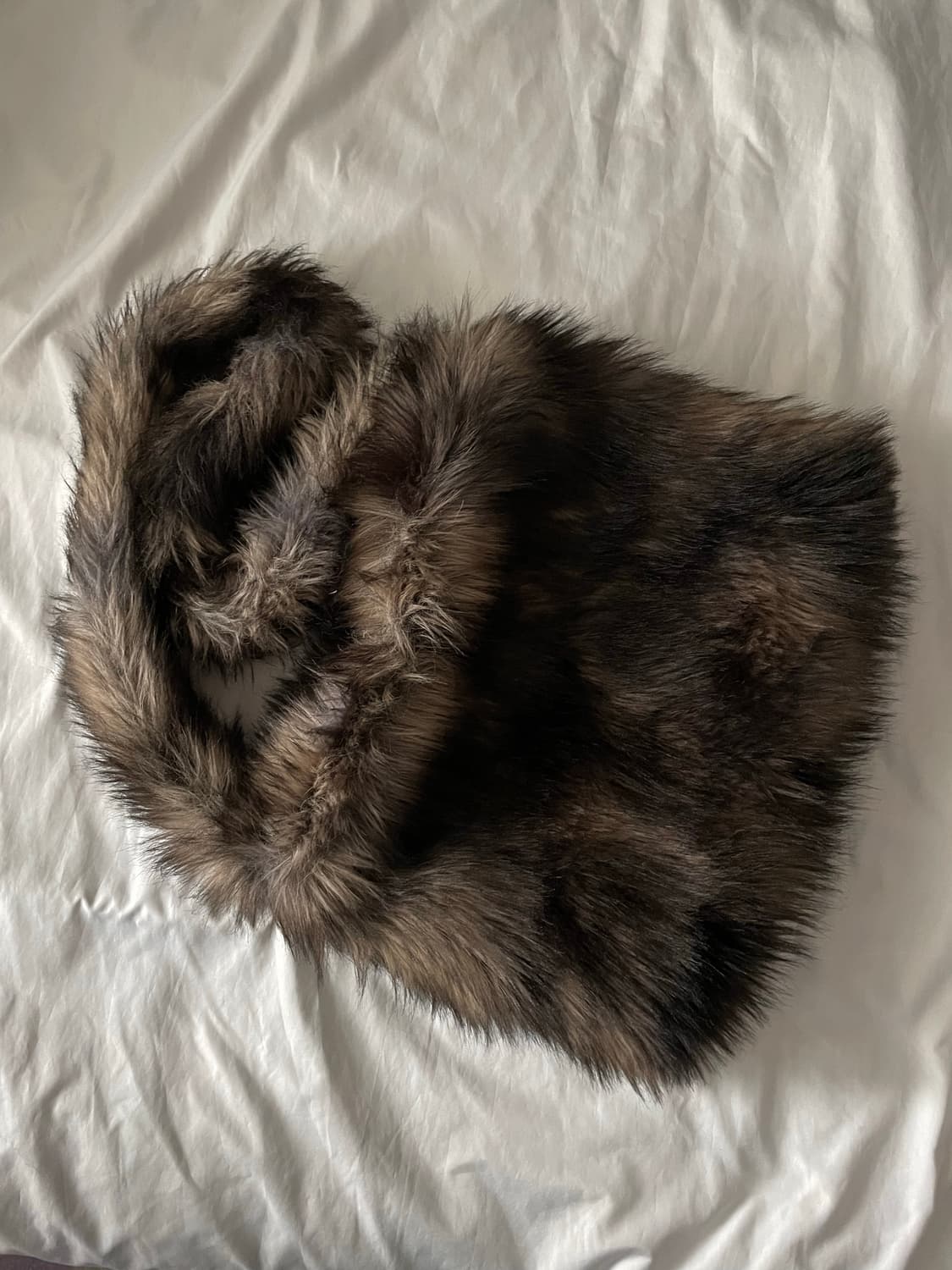 cerric MOHAIR CROSS BAG 모헤어 퍼 가방 상품이미지2