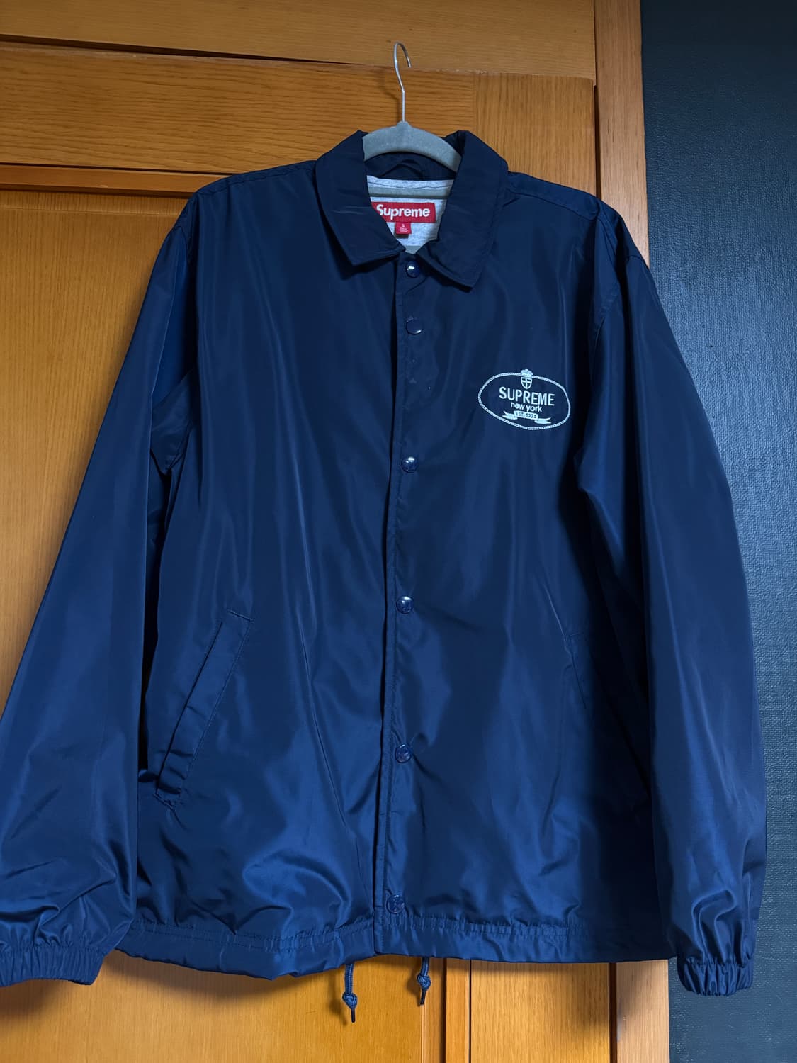 슈프림 크레스트 코치 자켓 상품이미지1