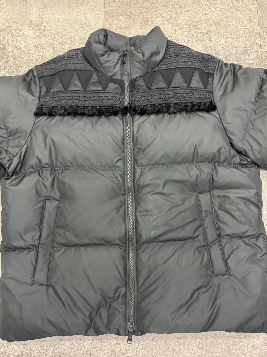 언더커버 23aw Tribal Motif 패딩 4사이즈(하자제품) 상품이미지4