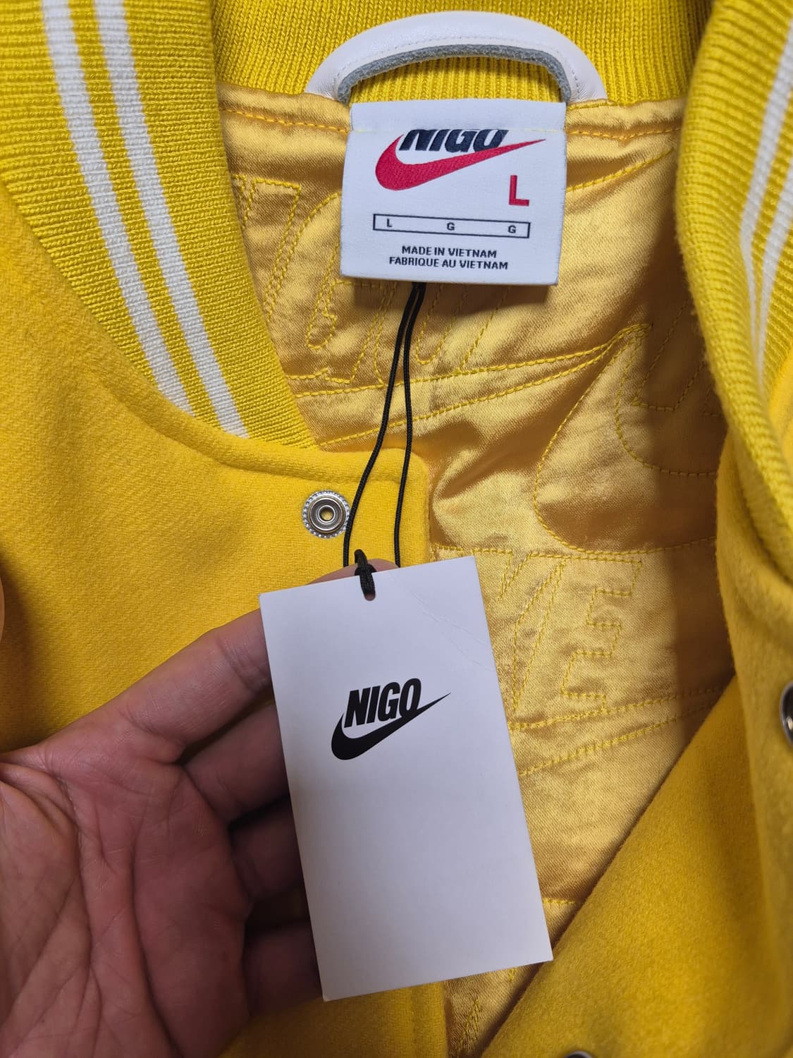[L]나이키 x 니고 바시티 자켓 스피드 옐로우 상품이미지3