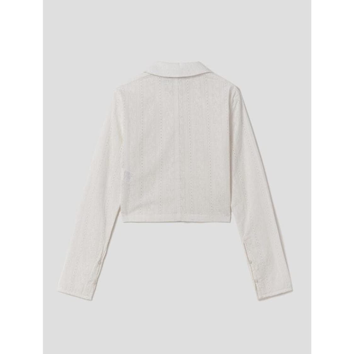 에잇세컨즈 아이보리 펀칭 아일렛 자수 크롭 슬림핏 셔츠 M 새제품 상품이미지3