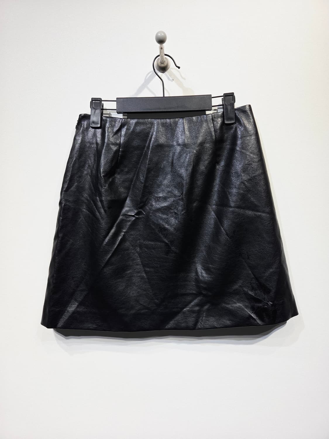 MONGDOL 몽돌 비건 레더 미니 스커트 상품이미지3