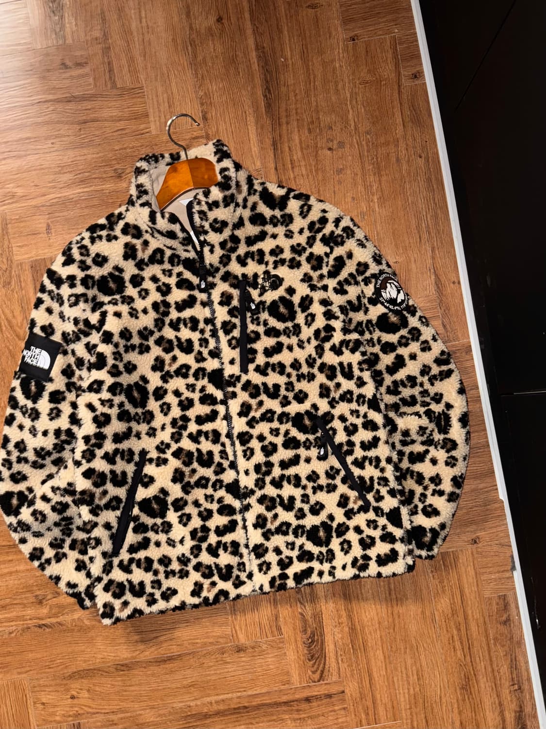 노스페이스 화이트라벨 레오파드 플리스 자켓 상품이미지2