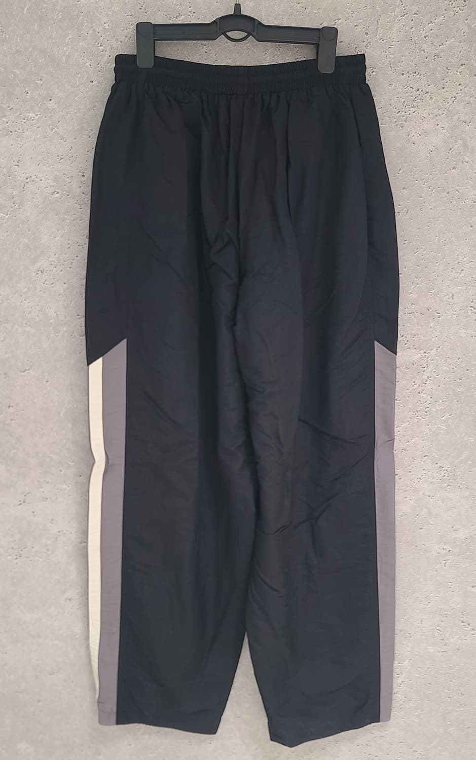 발렌시아가 스포티비 나일론 트랙팬츠 검회 상품이미지5