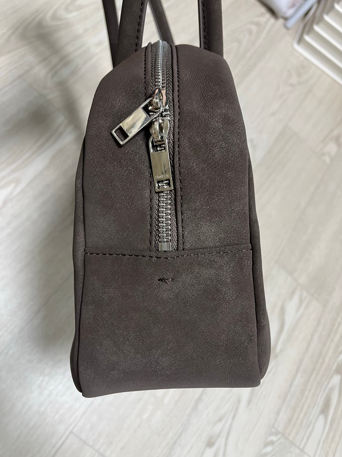 스탠드오일 모모백 라지 스웨이드 상품이미지7