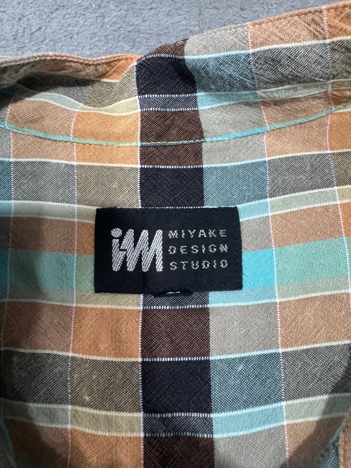 이세이미야케 밴드카라 반팔셔츠 상품이미지3