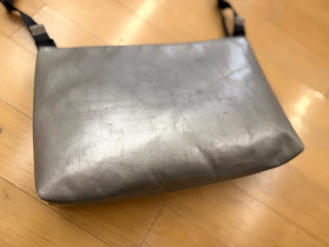 [프라이탁] 루 LOU F553 (실버, 블랙 포인트) 상품이미지2