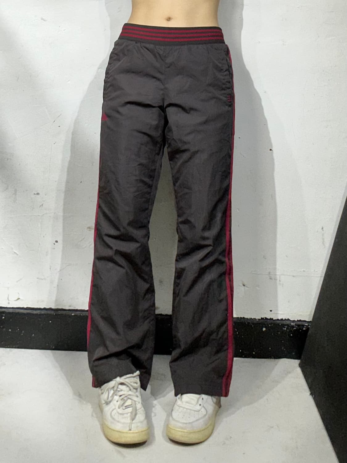 아디다스 브라운 트랙 부츠컷 와이드 레드 삼선 트레이닝 팬츠 S 상품이미지2