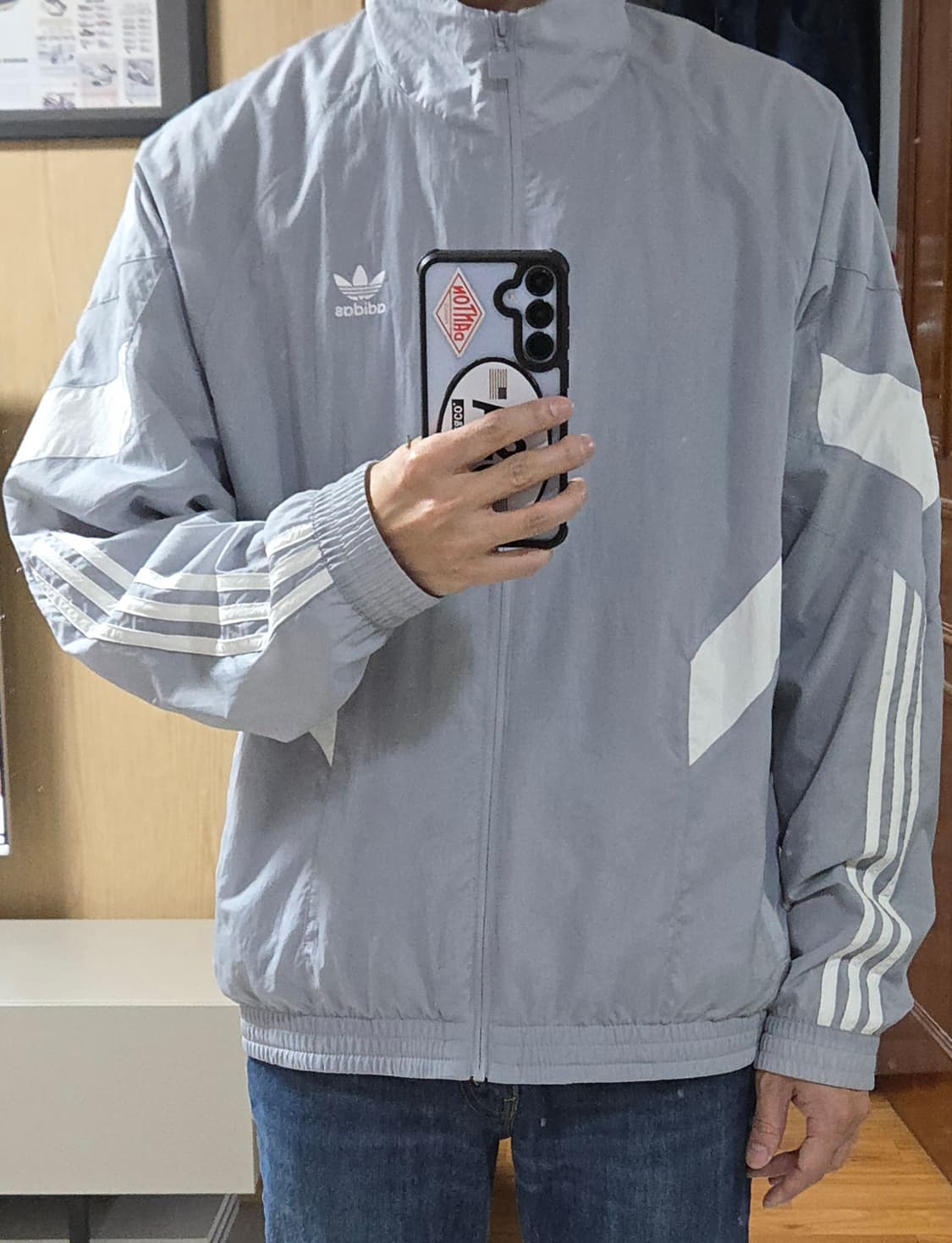 (착샷) 아디다스 바람막이 리카이브 우븐 헤일로 실버  상품이미지10