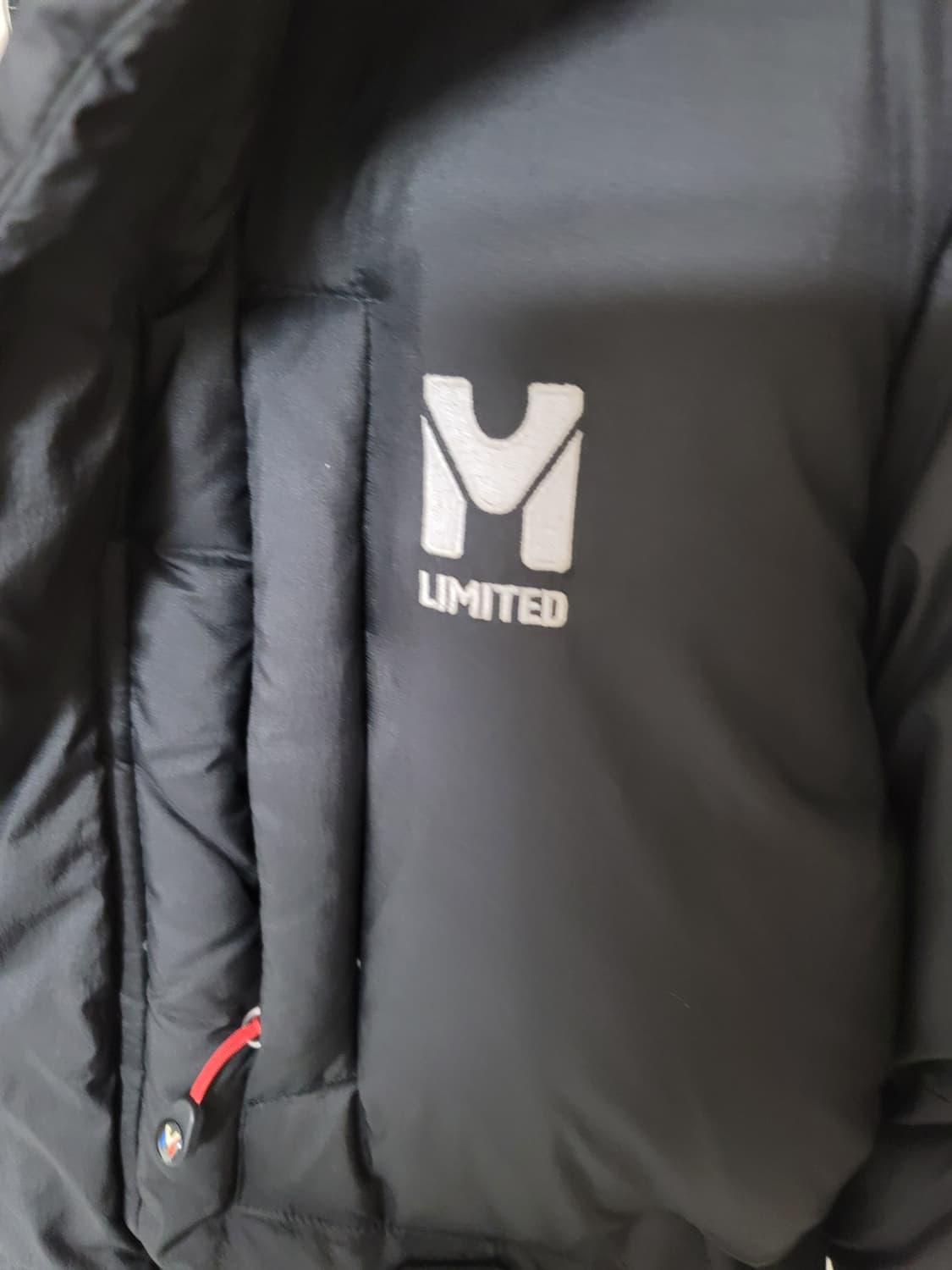 밀레 리미티드 히말라야급 대장패딩 95사이즈 상태극상

 상품이미지3