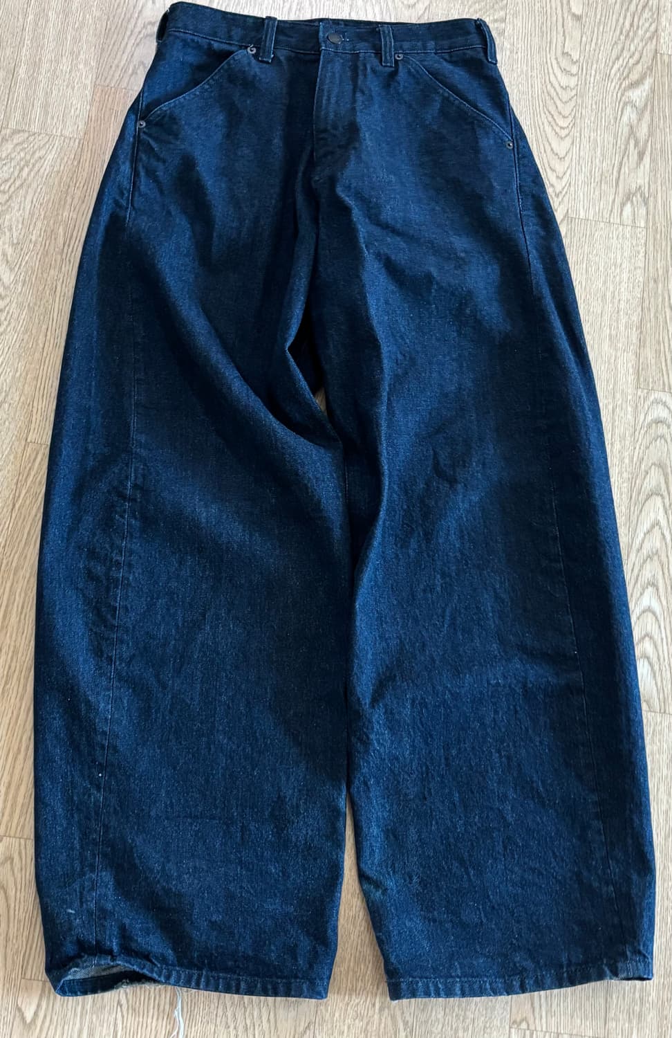 해칭룸 와이드 커브진 인디고 팝니다 상품이미지2