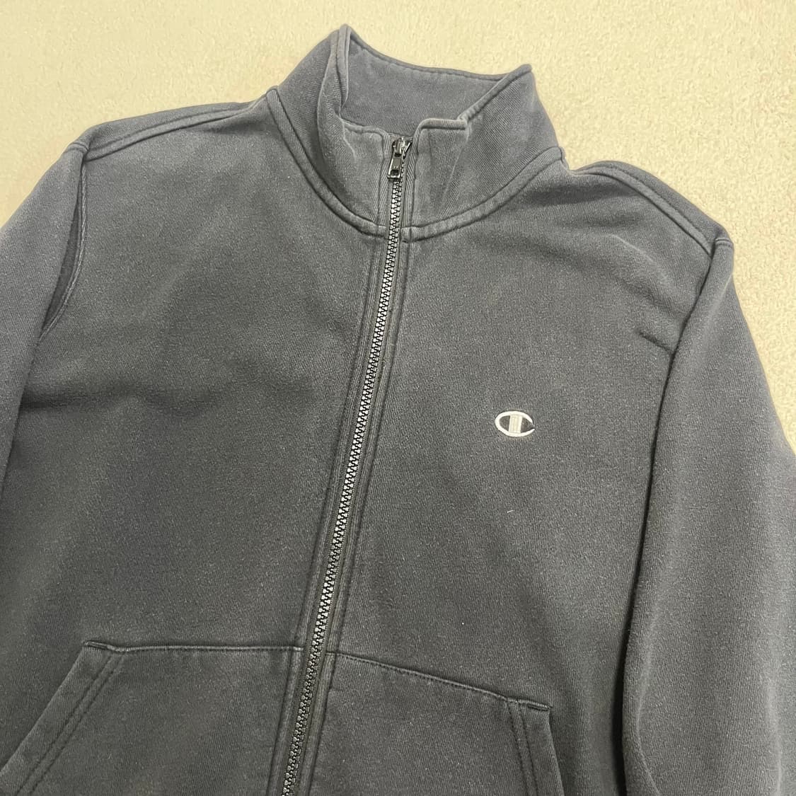 Champion black zip-up 상품이미지5