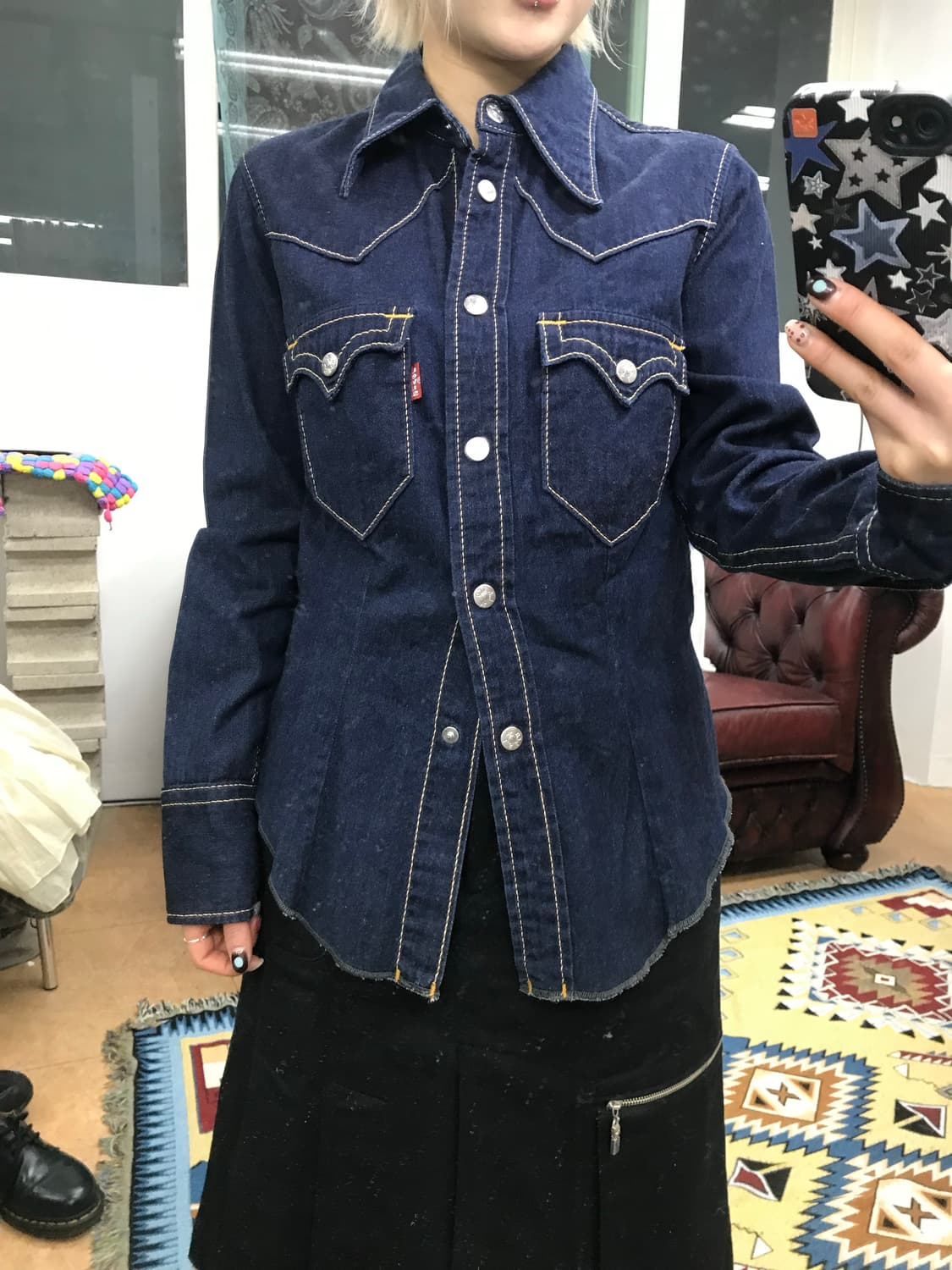 리바이스 여성 진청 투포켓 웨스턴 데님셔츠 상품이미지1