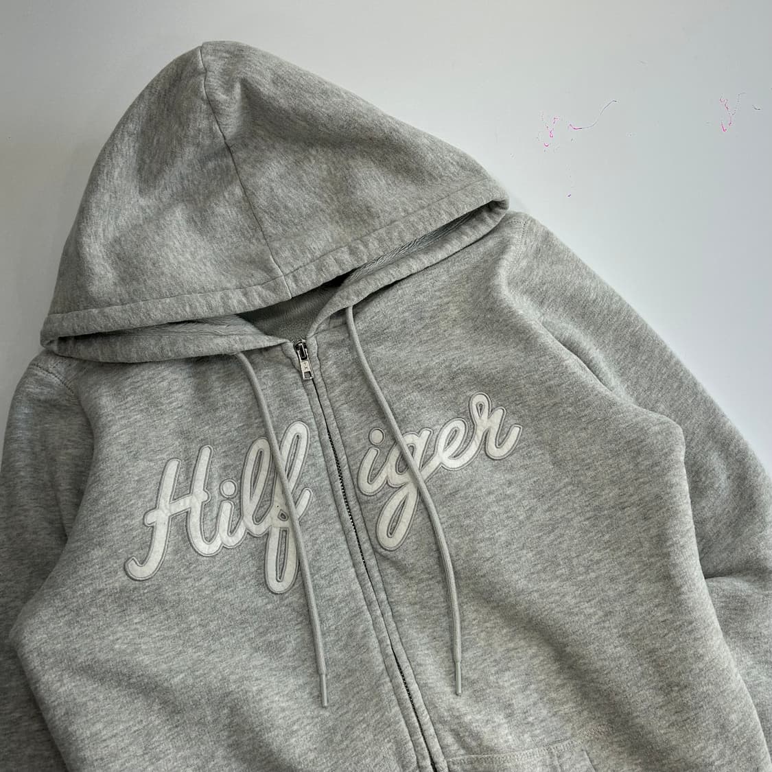 Tommy Hilfiger 타미힐피거 레터링로고 퍼안감 그레이 후드집업  상품이미지4