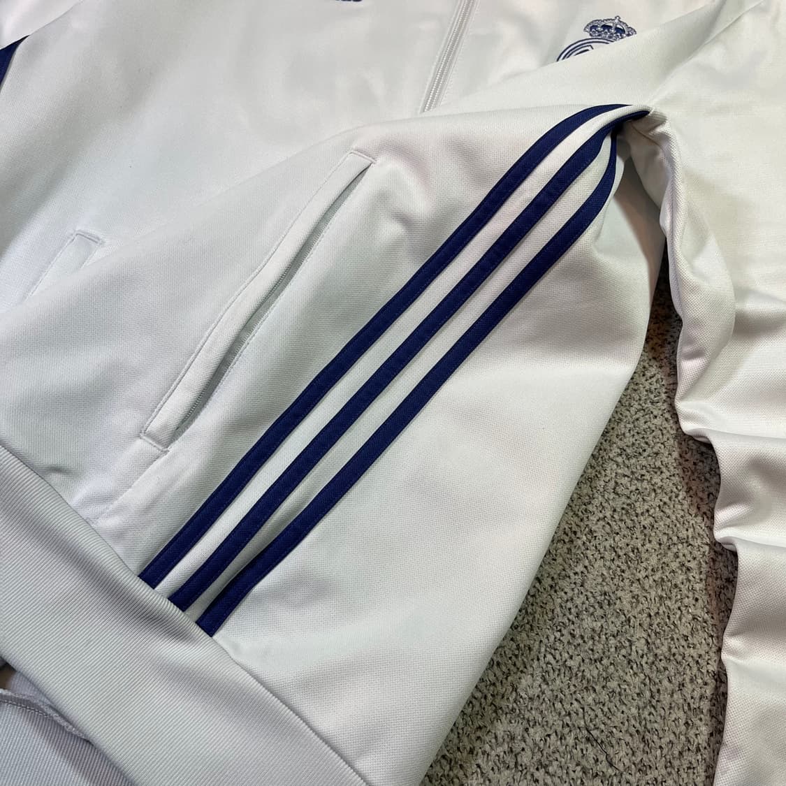 아디다스 레알마드리드 트랙탑 져지 상품이미지3