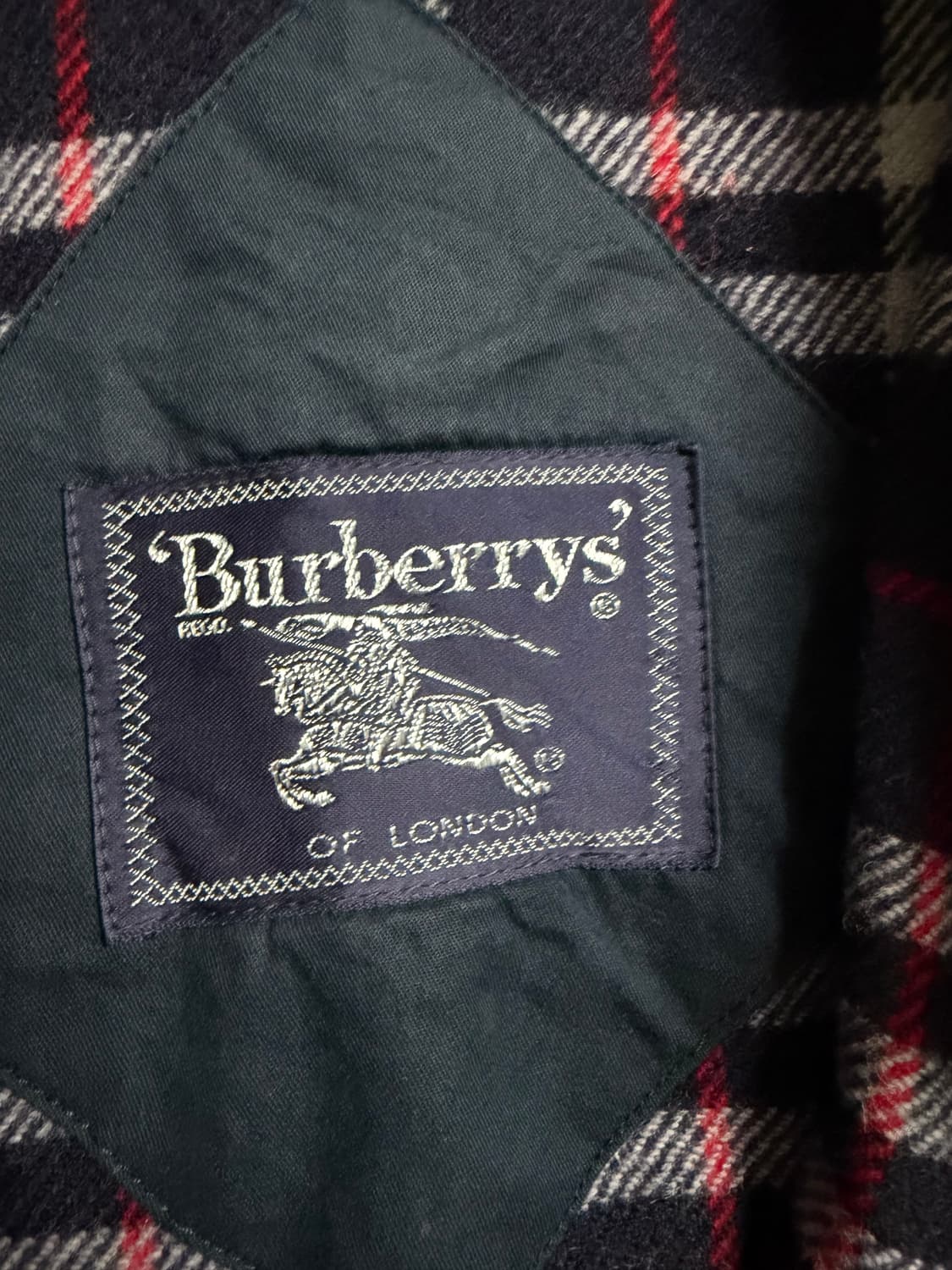 버버리 싱글 트렌치코트 상품이미지4