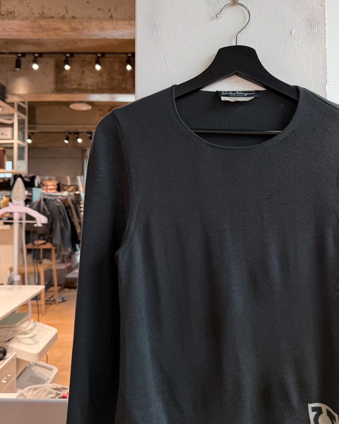 페라가모 차콜 로고 울 니트  상품이미지4