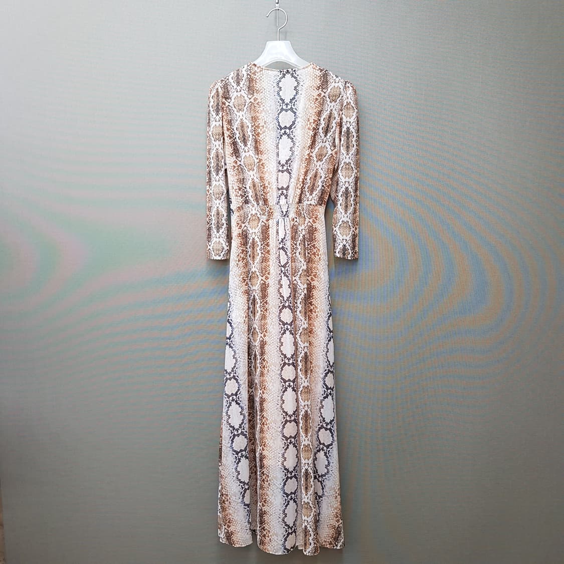 마쥬 뱀피 패턴 V넥 롱 원피스 세트 (슬립  포함) 2사이즈 상품이미지6