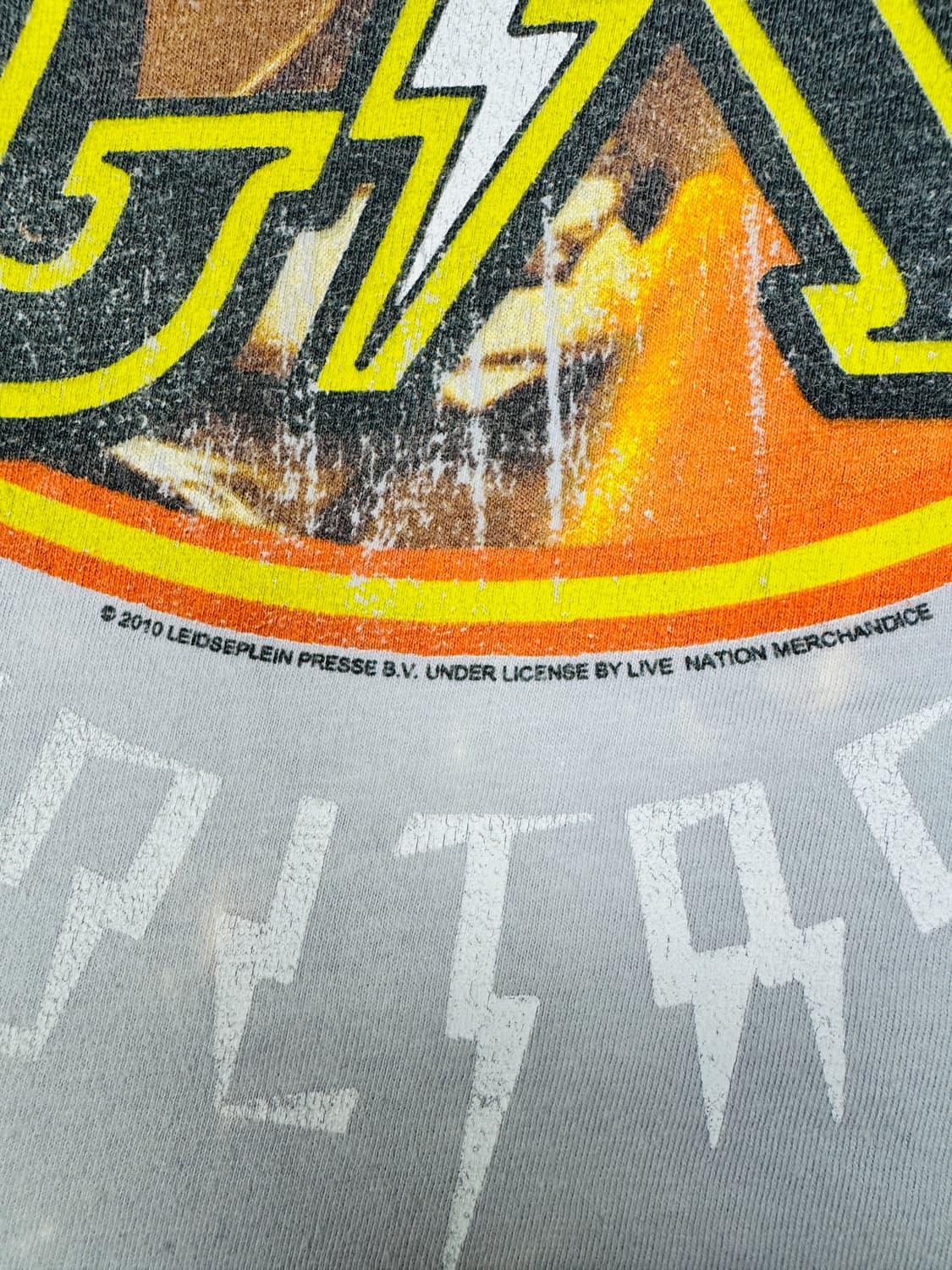 빈티지 ACDC 앵거스 영 그래픽 밴드 티셔츠 L 상품이미지3