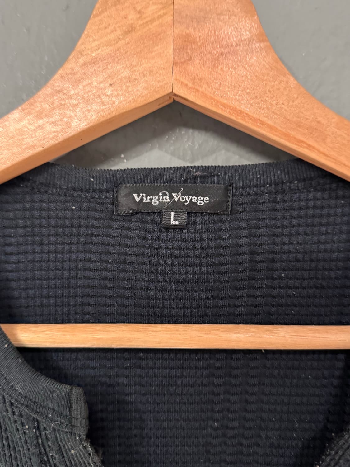 Virgin Voyage 레터링 블랙 와플 롱슬리브  상품이미지4