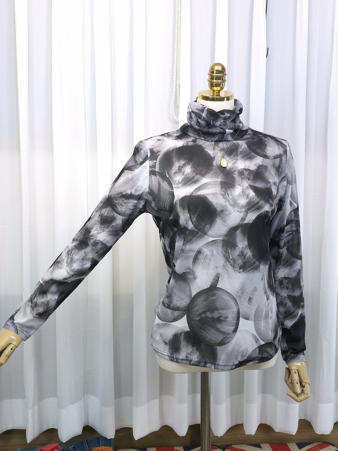 EN CLOCHE 시스루 터틀넥 38 상품이미지1