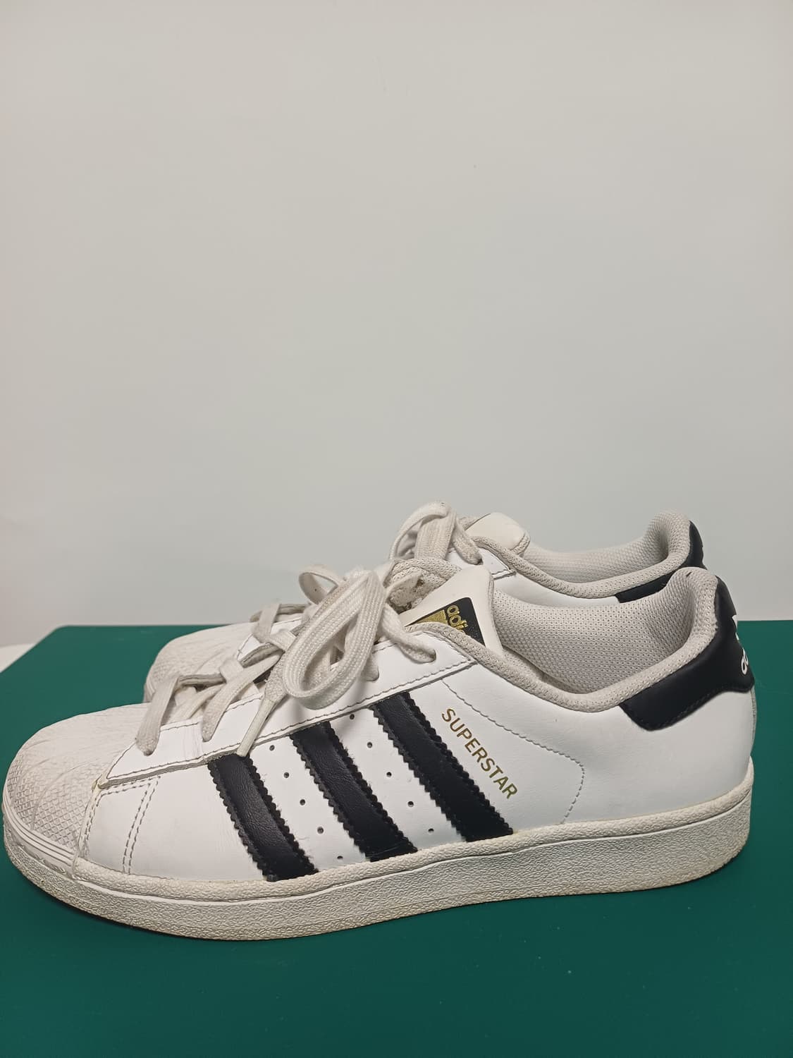 [250] 아디다스 슈퍼스타 파운데이션 흰검금(C77124)  상품이미지2