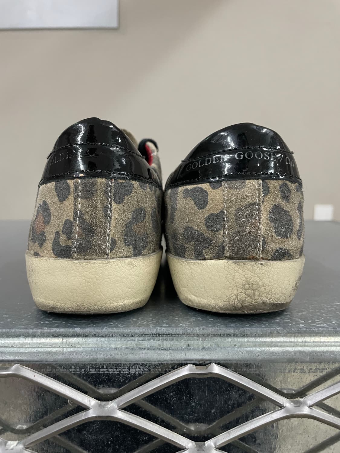 골든구스 슈퍼스타 레오파드 로우 35 (gr-4109) 상품이미지3