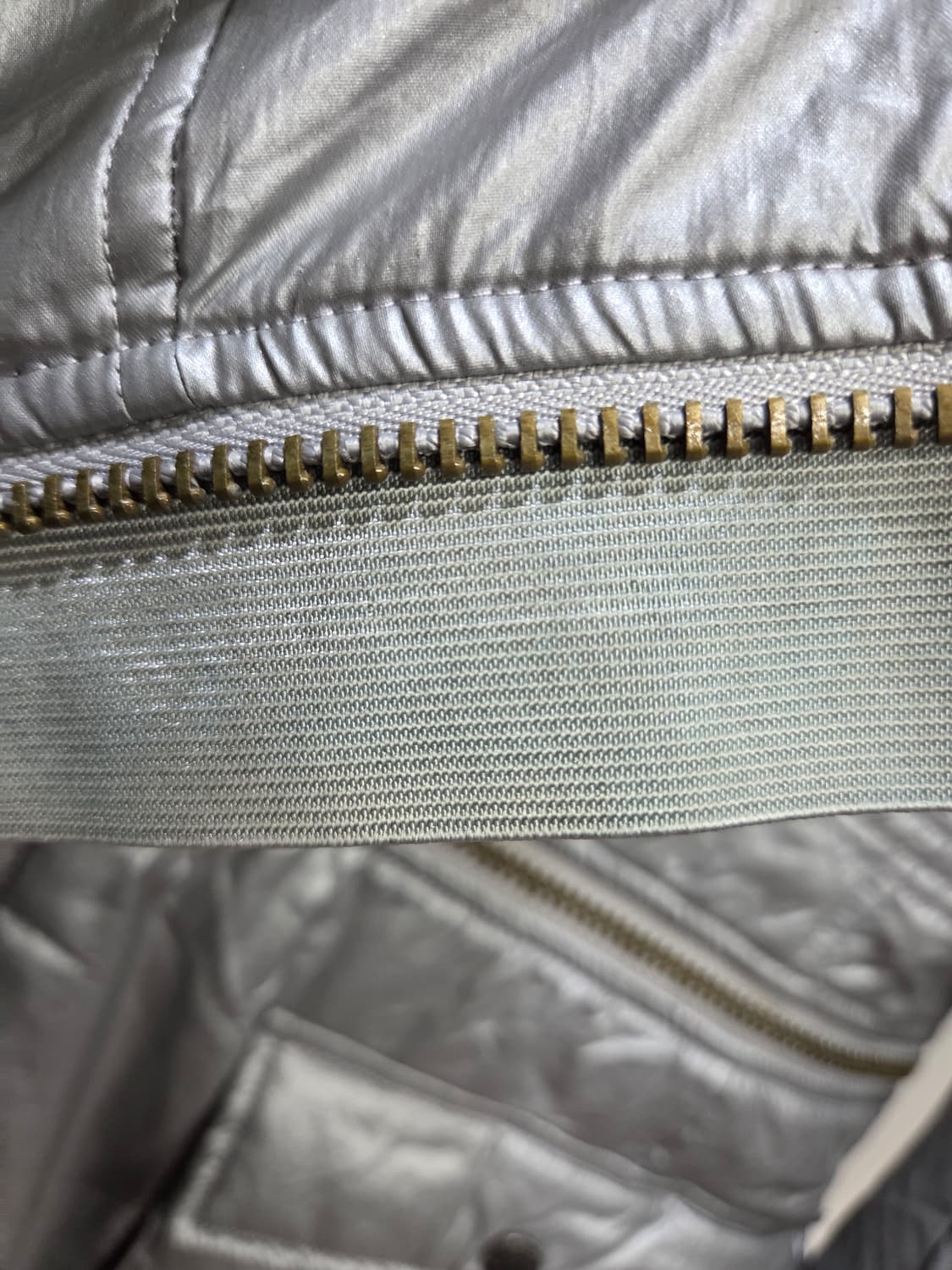 메탈 사이버닉 경량 점퍼 벤치코트 패딩 2way 상품이미지8