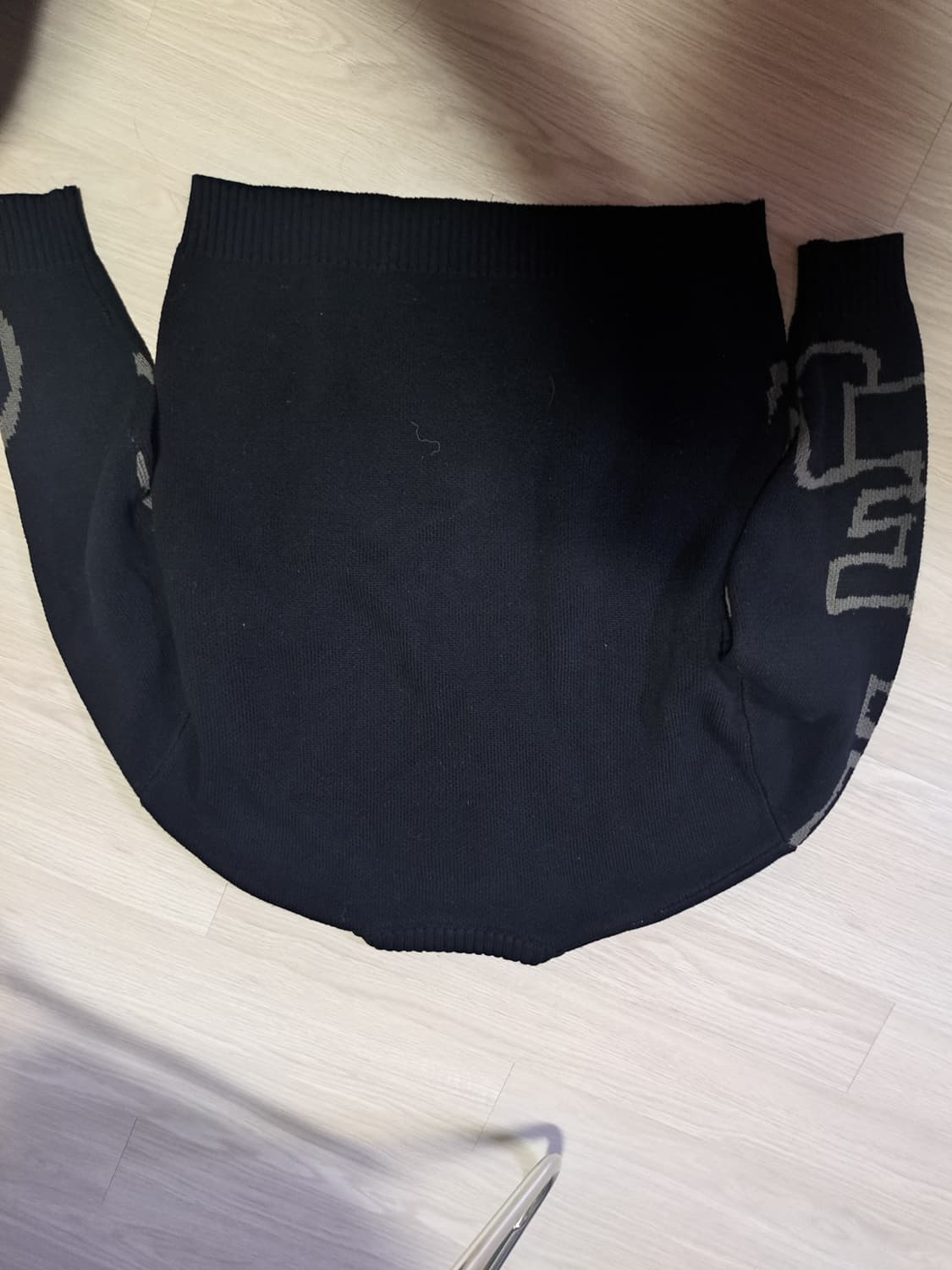 퍼킹어썸 pbs 니트 스웨터s 상품이미지4