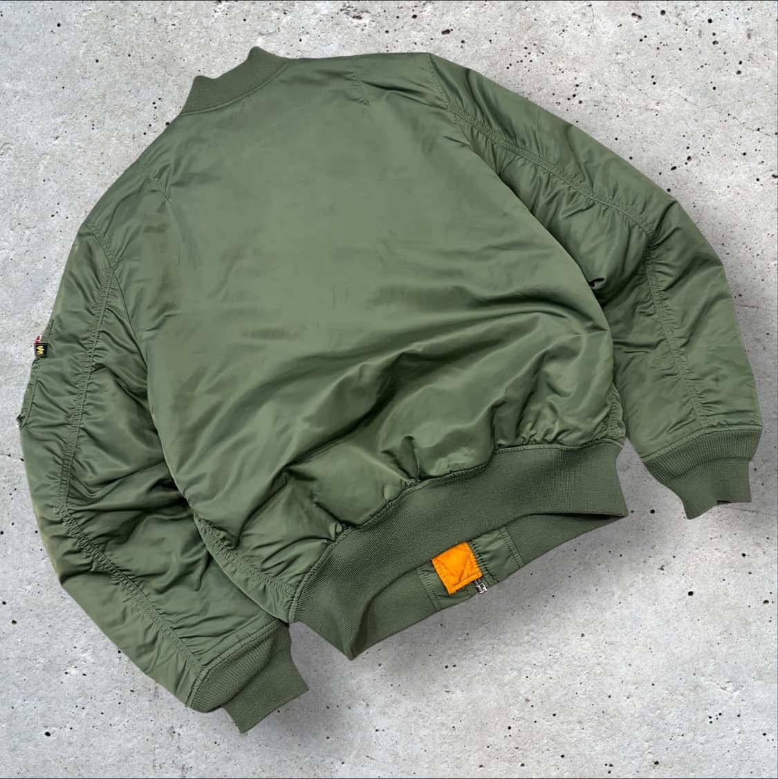 [L] 알파인더스트리 MA-1 마원 슬림핏 봄버 자켓 그린 D193 상품이미지2