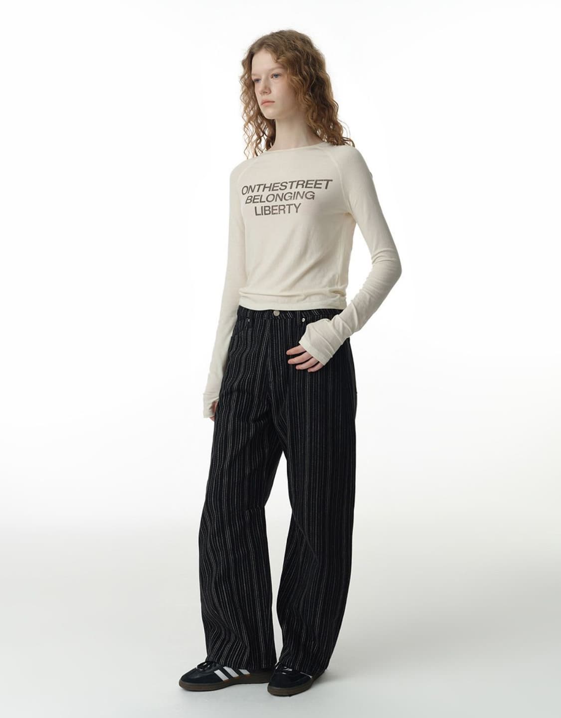 밀로 우먼 스트라이프 벌룬 진 워시드 블랙 상품이미지3